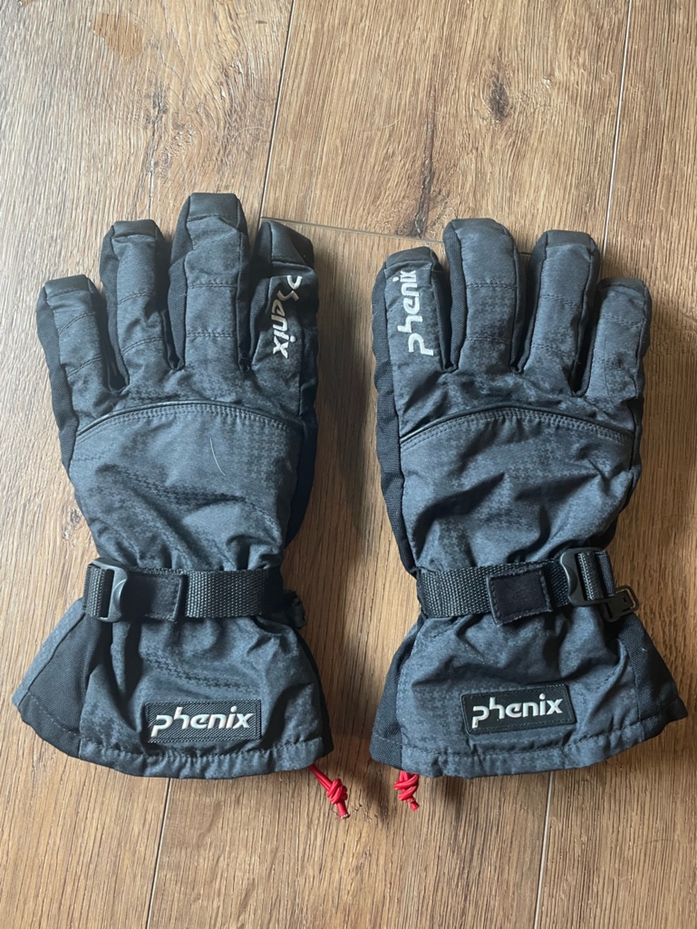 Mens Phenix Black Insulated Snow Gloves